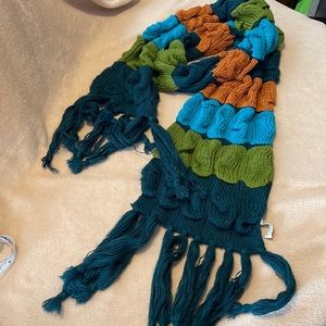 Used scarf size 9x80